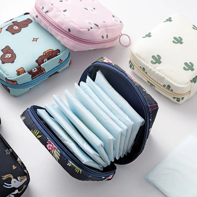 Portable Waterproof Feminine Hygiene Travel Pouch – Discreet Sanitary Pad & Tampon Organizer