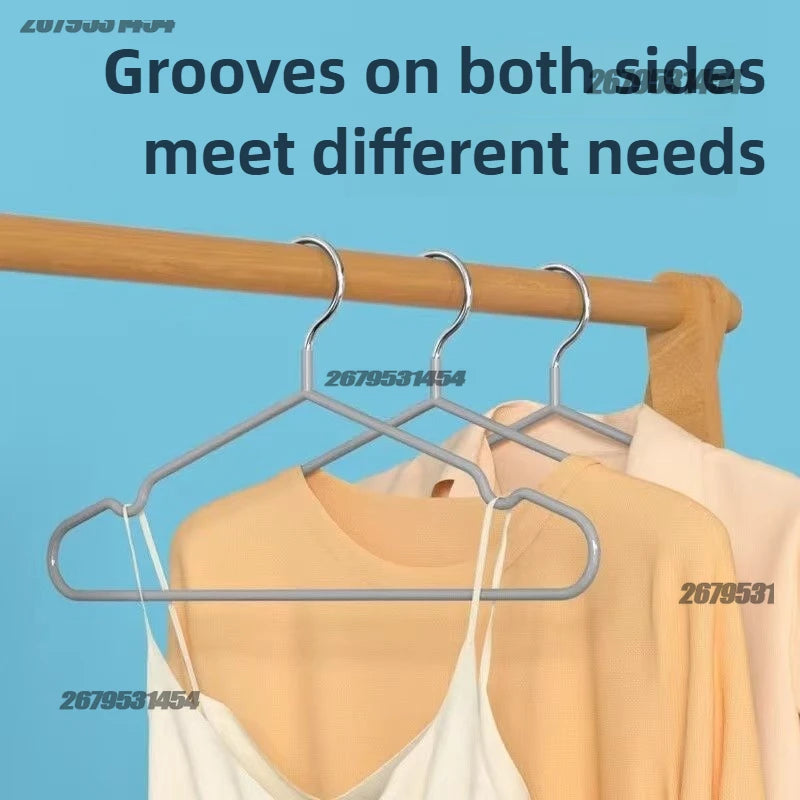 Non-Slip Metal Clothes Hangers
