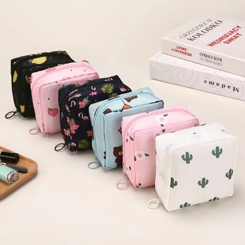 Portable Waterproof Feminine Hygiene Travel Pouch – Discreet Sanitary Pad & Tampon Organizer