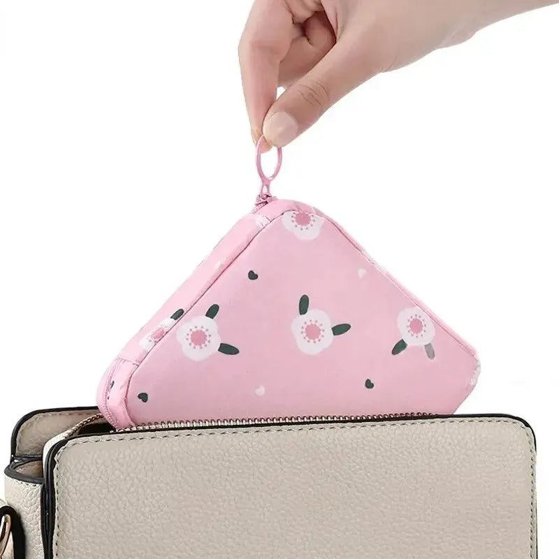 Portable Waterproof Feminine Hygiene Travel Pouch – Discreet Sanitary Pad & Tampon Organizer